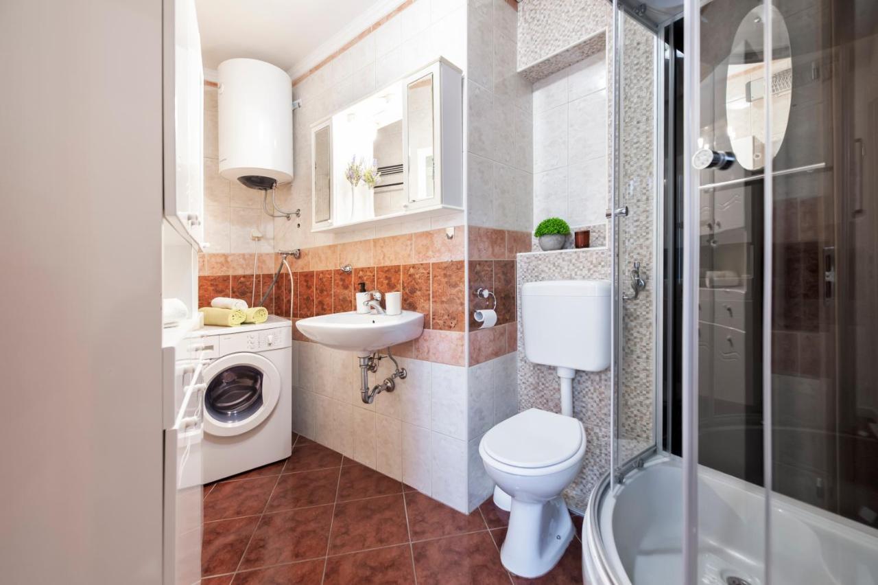Ap Downtown Apartment Rovinj Luaran gambar