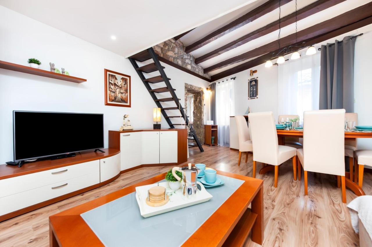 Ap Downtown Apartment Rovinj Luaran gambar